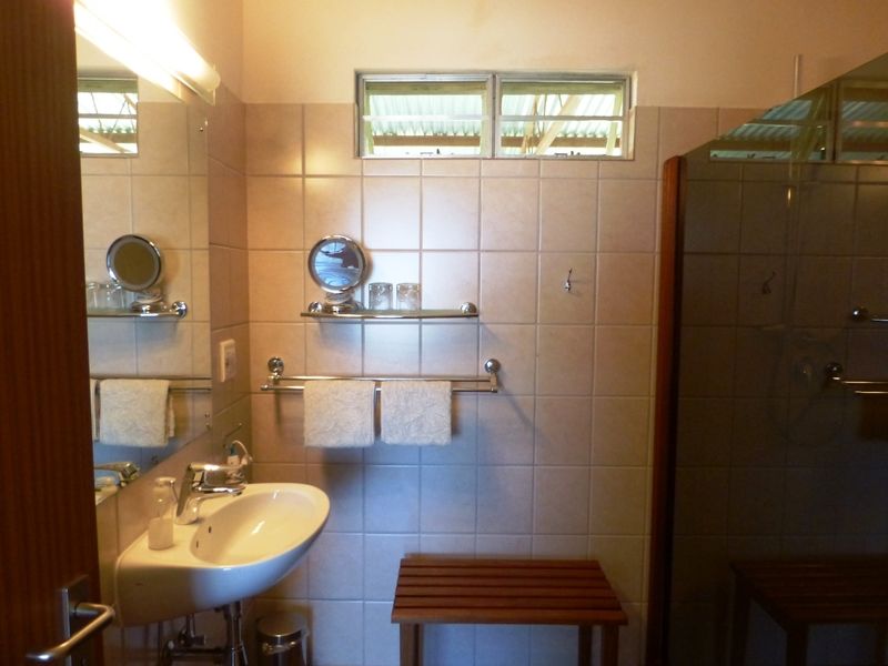 Dornhuegel Guestfarm Hotel Grootfontein Ngoại thất bức ảnh