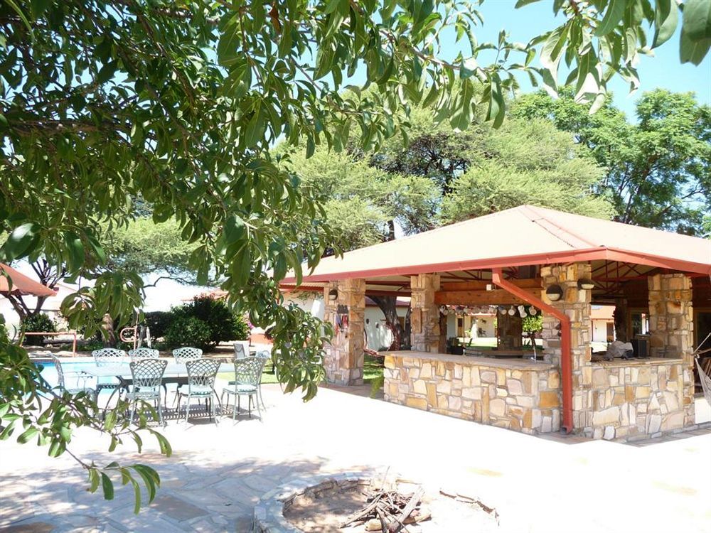 Dornhuegel Guestfarm Hotel Grootfontein Ngoại thất bức ảnh