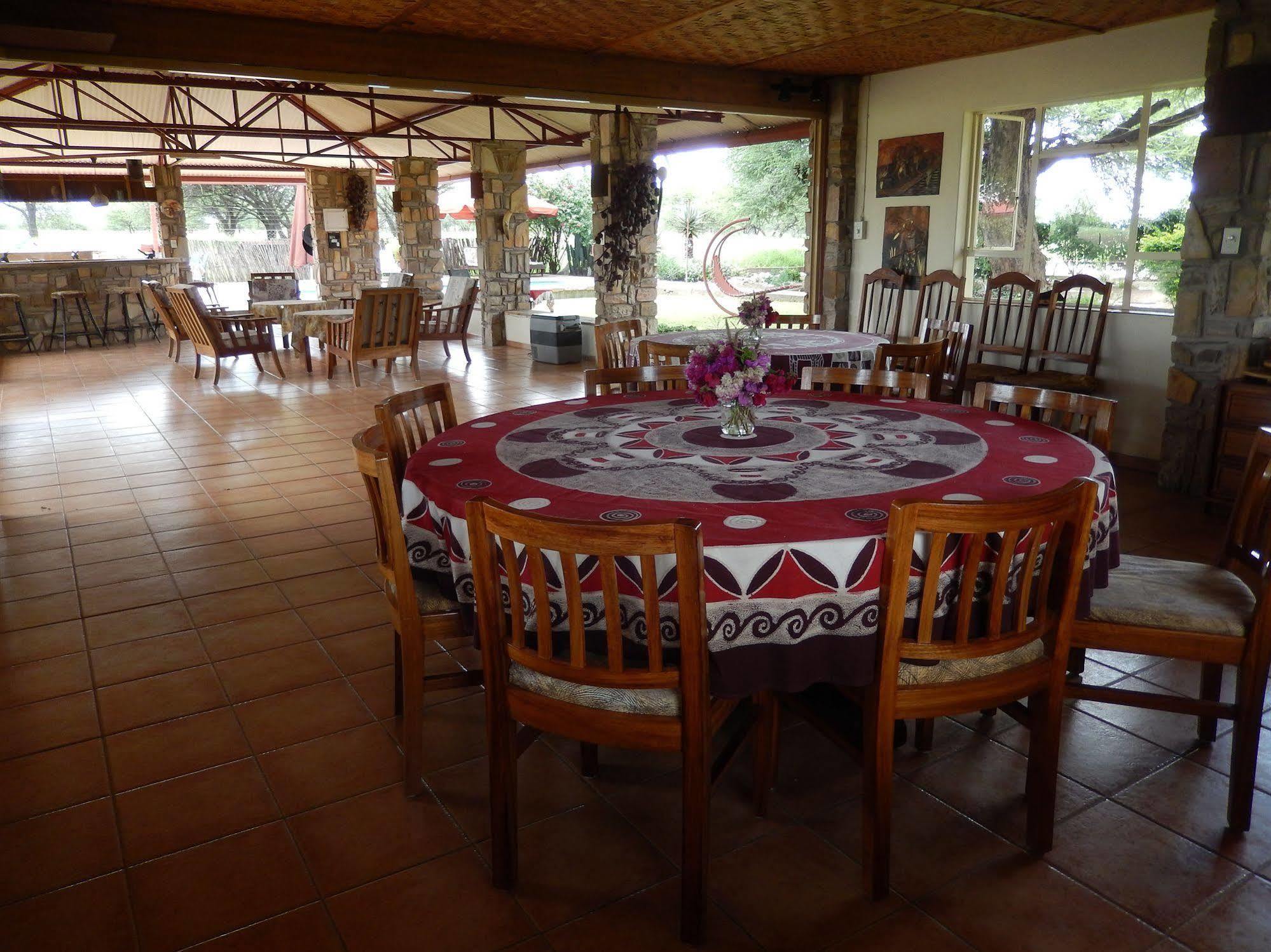 Dornhuegel Guestfarm Hotel Grootfontein Ngoại thất bức ảnh