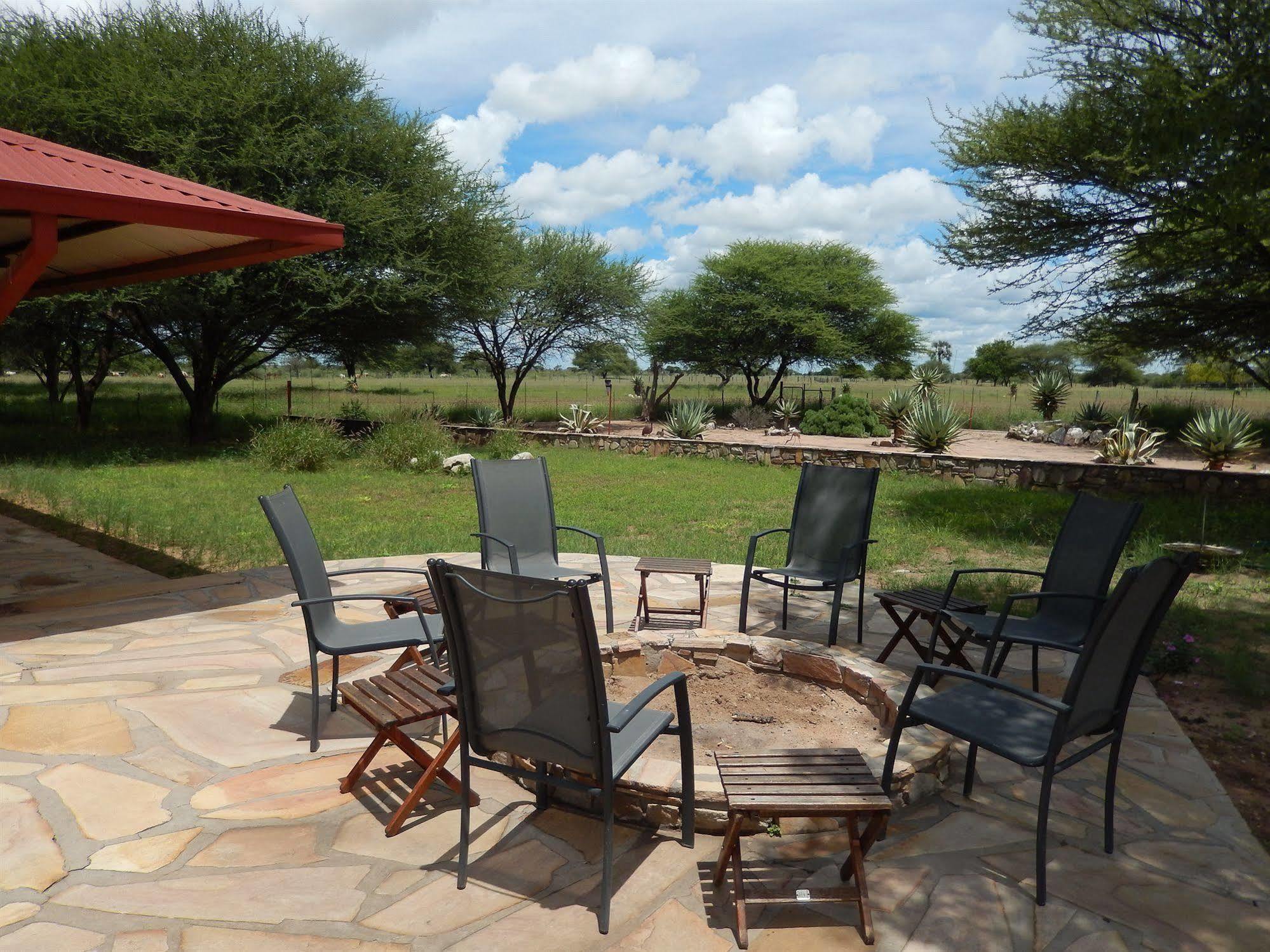 Dornhuegel Guestfarm Hotel Grootfontein Ngoại thất bức ảnh